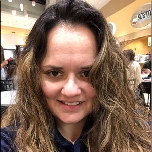 Meet your Posher, Christine